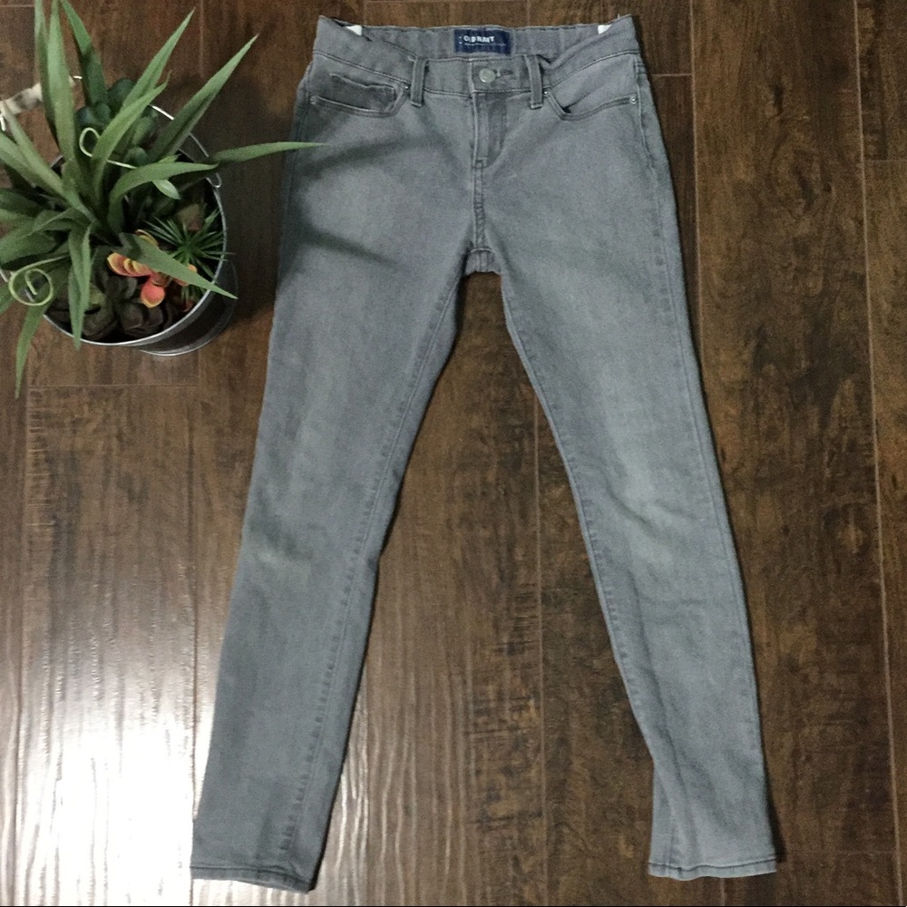 Gray skinny jeans!